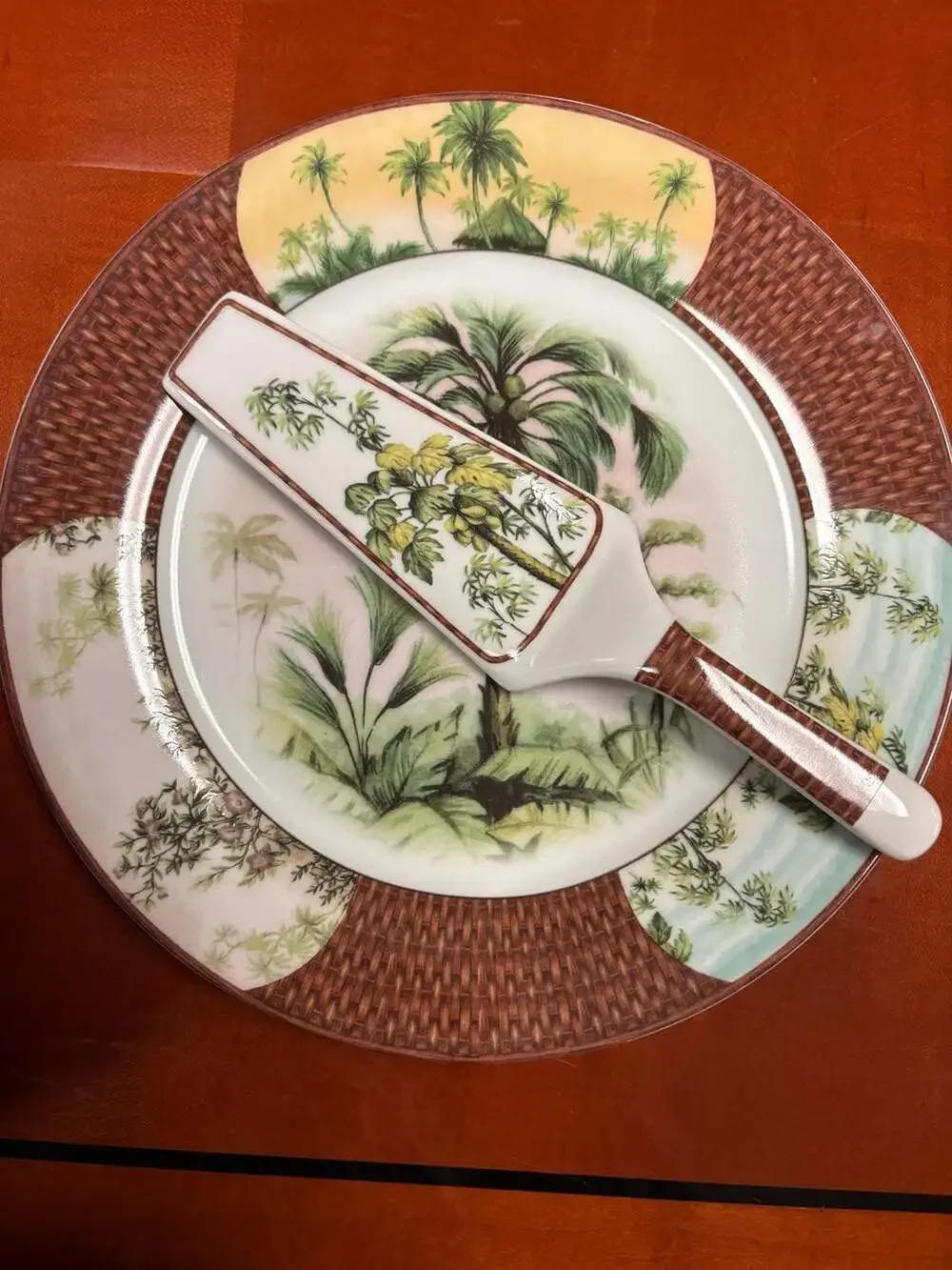 I Godinger & Co Tropical Splendor Cake Plate And Server
